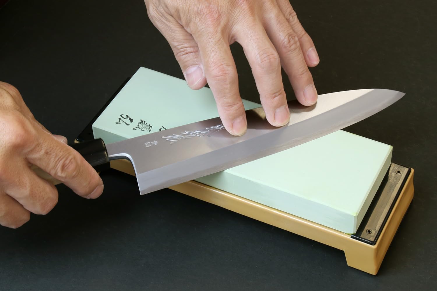 oshihiro Professional Grade Toishi Japanese Whetstone Knife Sharpener Water Stones (#10000 grit)